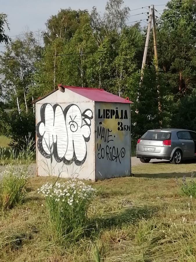 PērkoneEko Oaze别墅 外观 照片